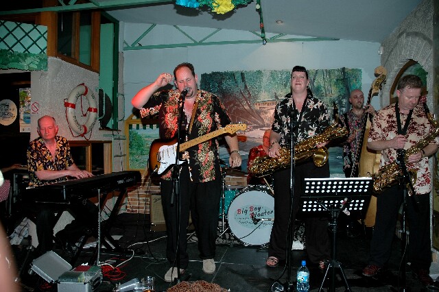 min 2006 06 11 guinguette mp 324